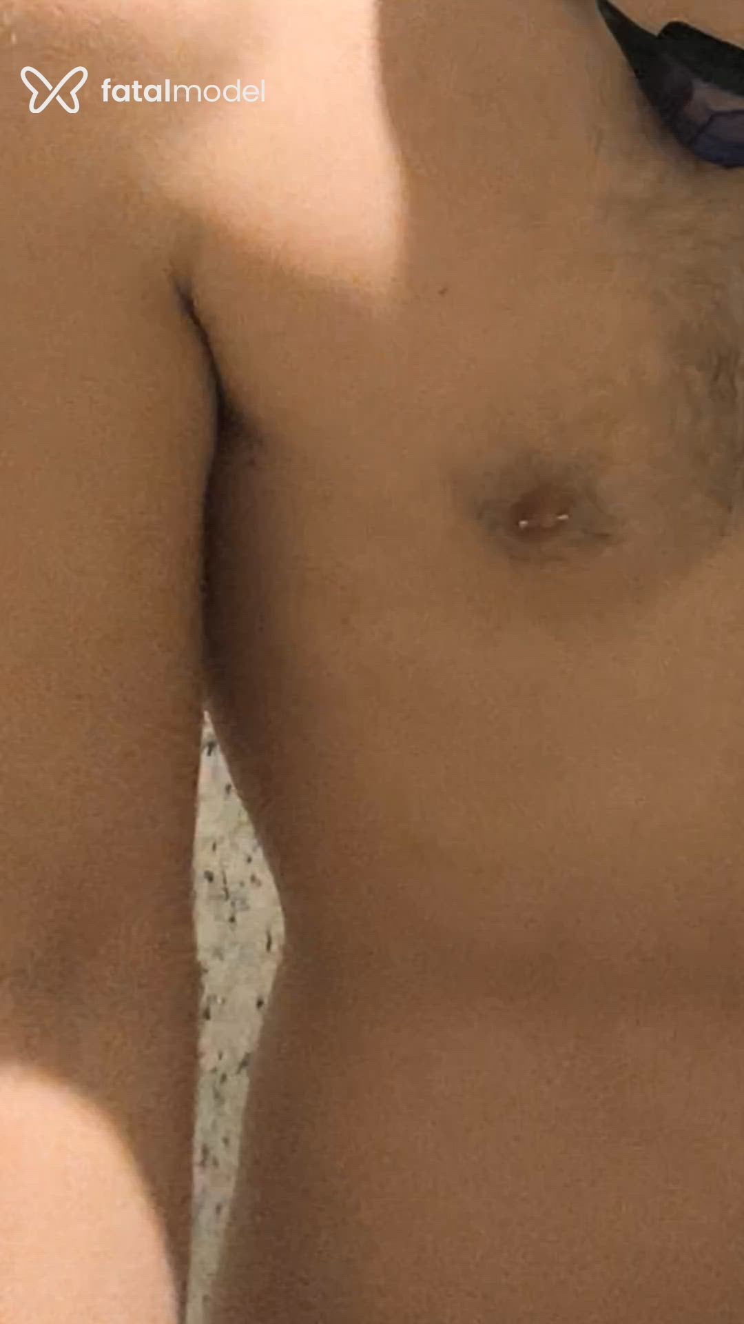 Acompanhante homem morena (o) de olhos castanhos - Fernando
