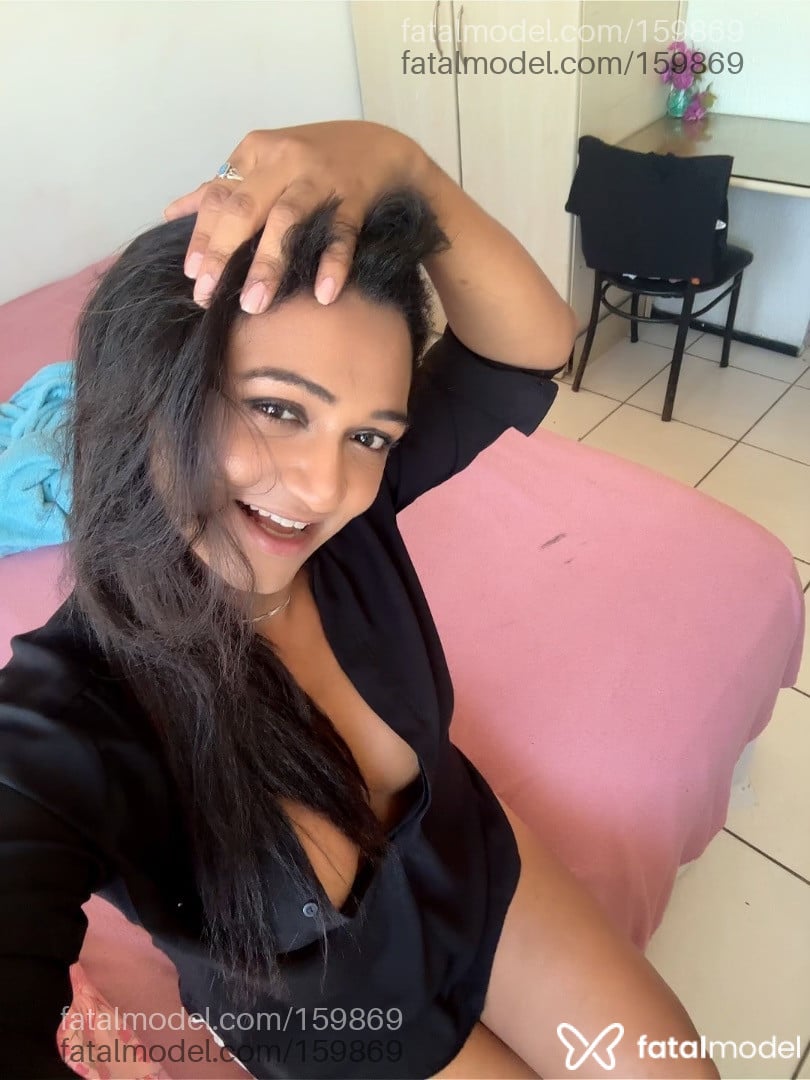 Acompanhante mulher trans morena (o) de olhos mel - Paola Oliveira