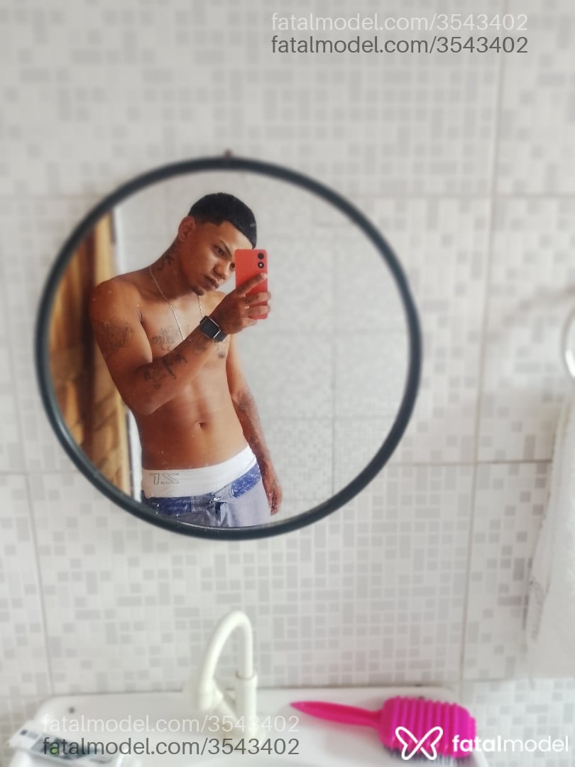 Acompanhante homem morena (o) de olhos castanhos - Mattos Wl