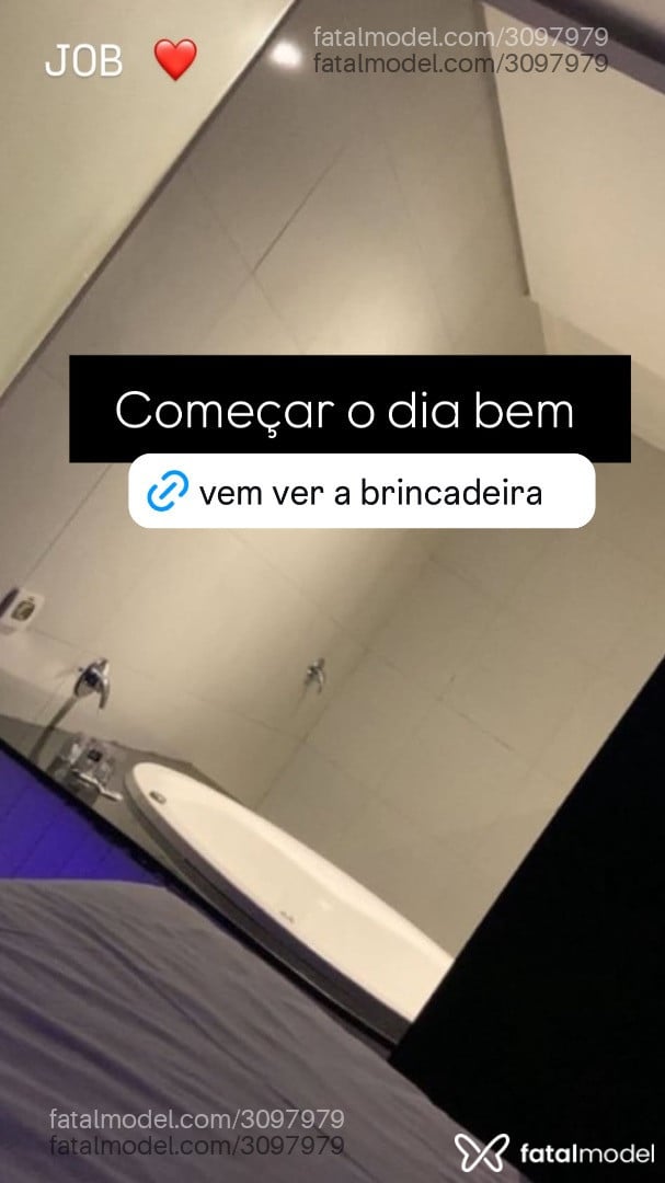 Acompanhante mulher com cabelo castanho de olhos castanhos - Morena