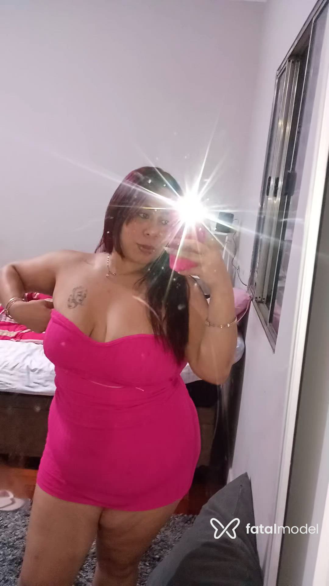 Acompanhante mulher ruiva (o) de olhos castanhos - Melissa