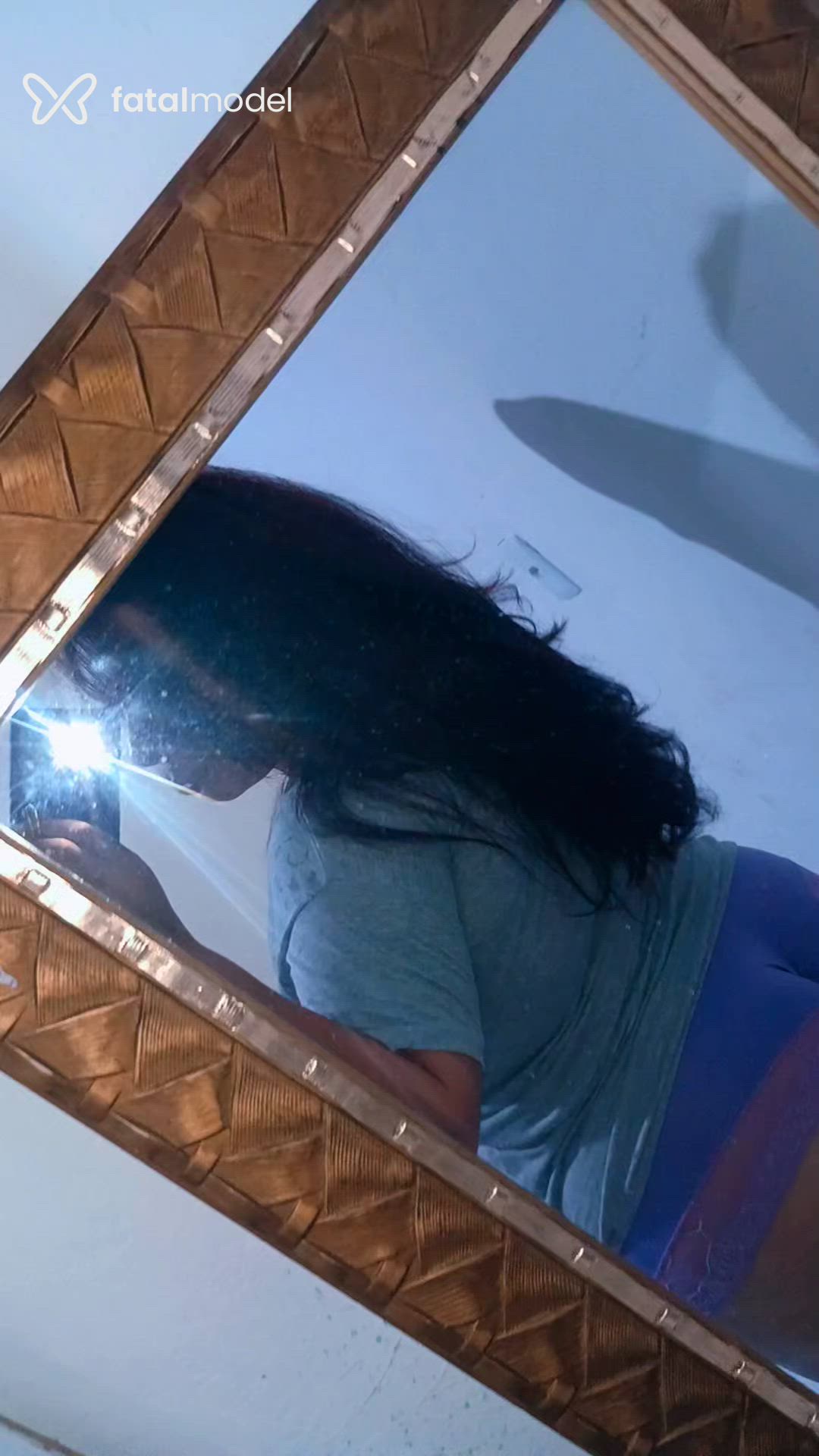 Acompanhante mulher ruiva (o) de olhos castanhos - Melissa