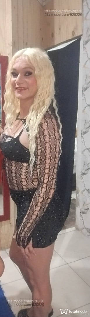 Acompanhante travesti loira (o) de olhos castanhos - Bemliberal
