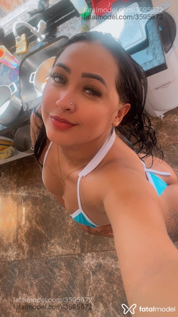 Acompanhante mulher morena (o) de olhos pretos - Sayara