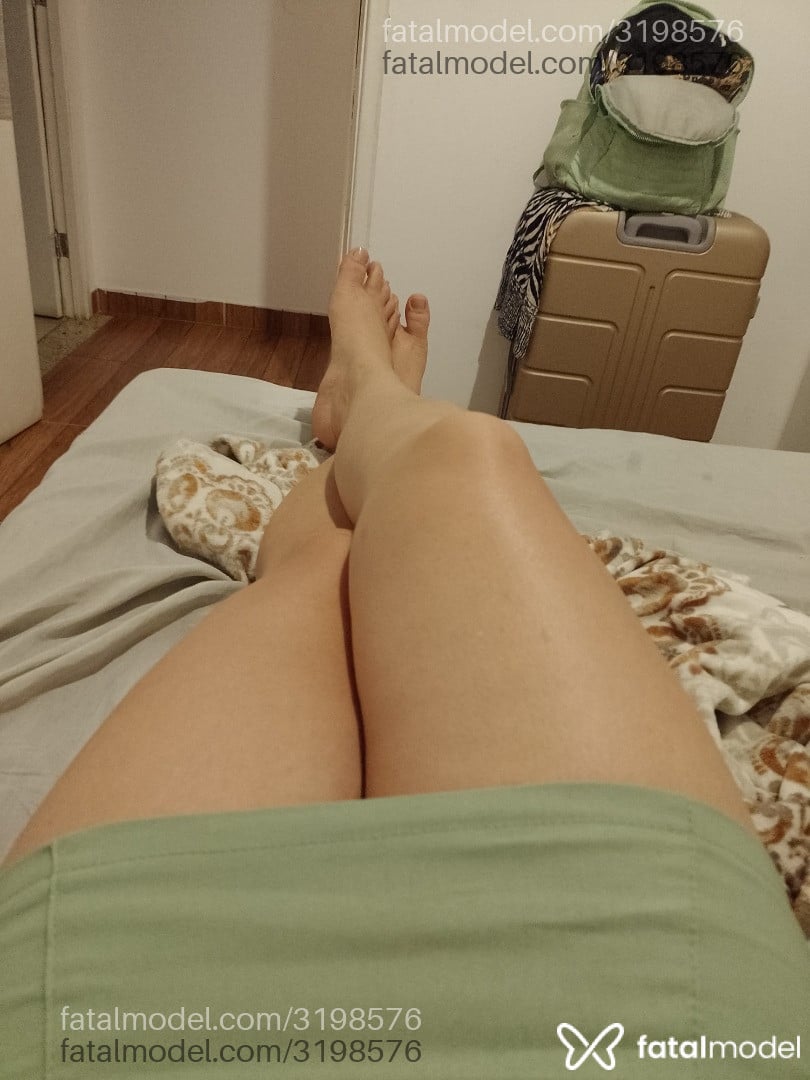 Acompanhante mulher com cabelo castanho de olhos castanhos - Pérola