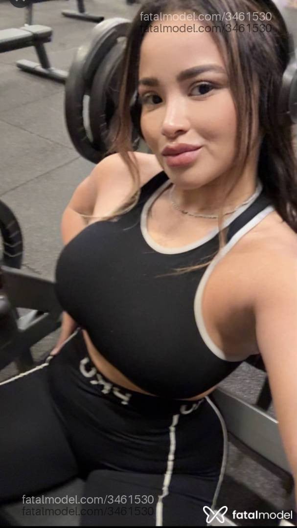 Acompanhante mulher morena (o) de olhos castanhos - Camila