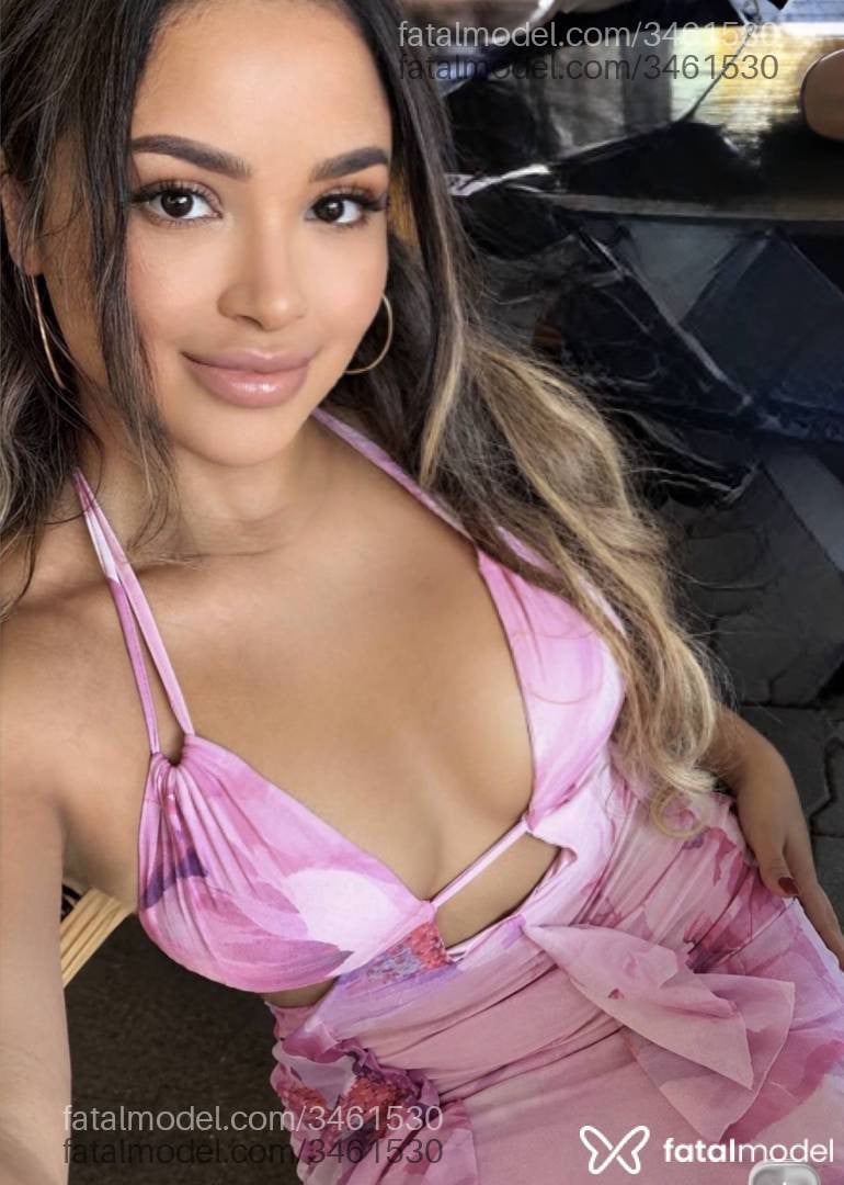 Acompanhante mulher morena (o) de olhos castanhos - Camila
