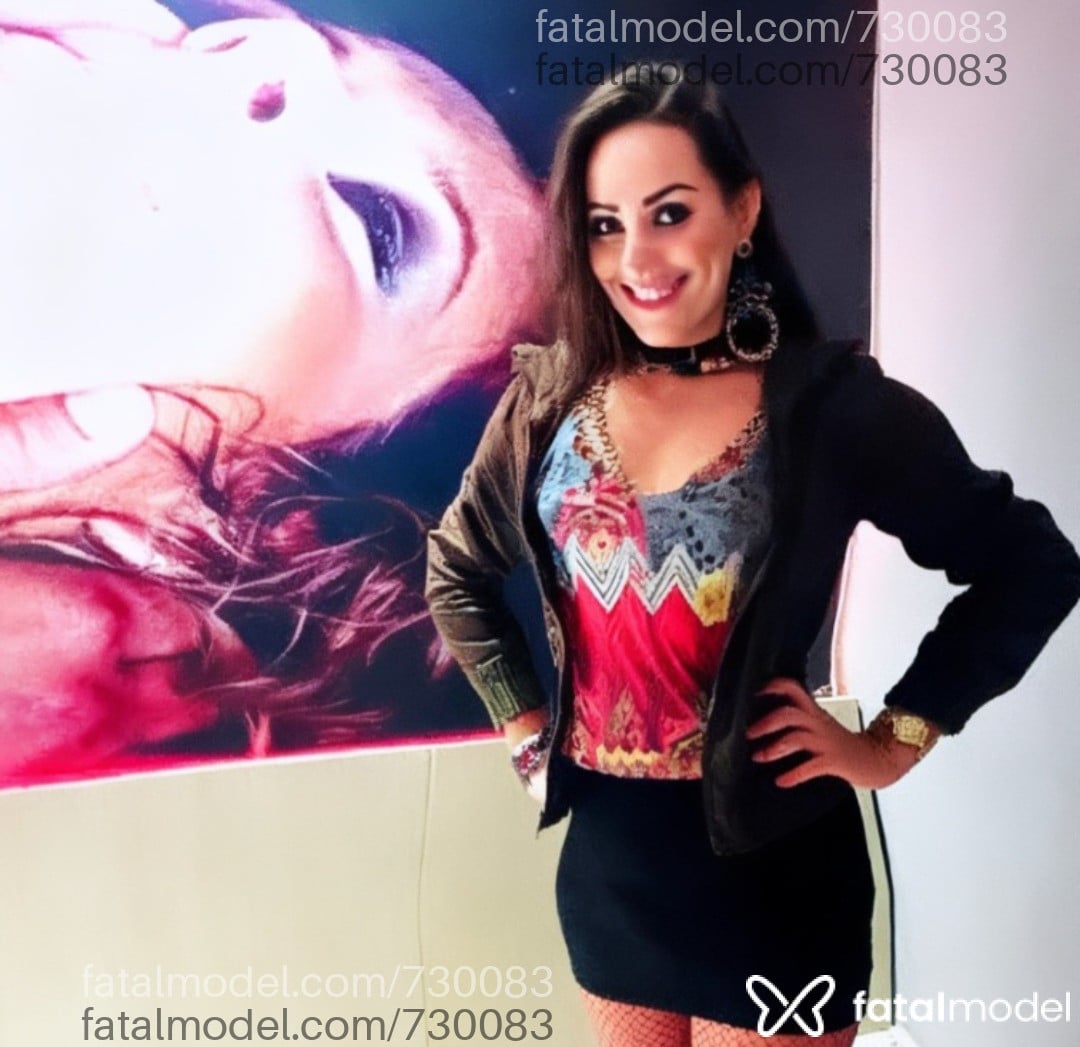 Acompanhante mulher trans morena (o) de olhos castanhos - Megan