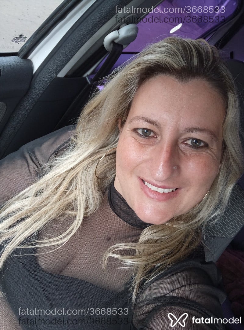 Acompanhante mulher loira (o) de olhos verdes - Carla Varela