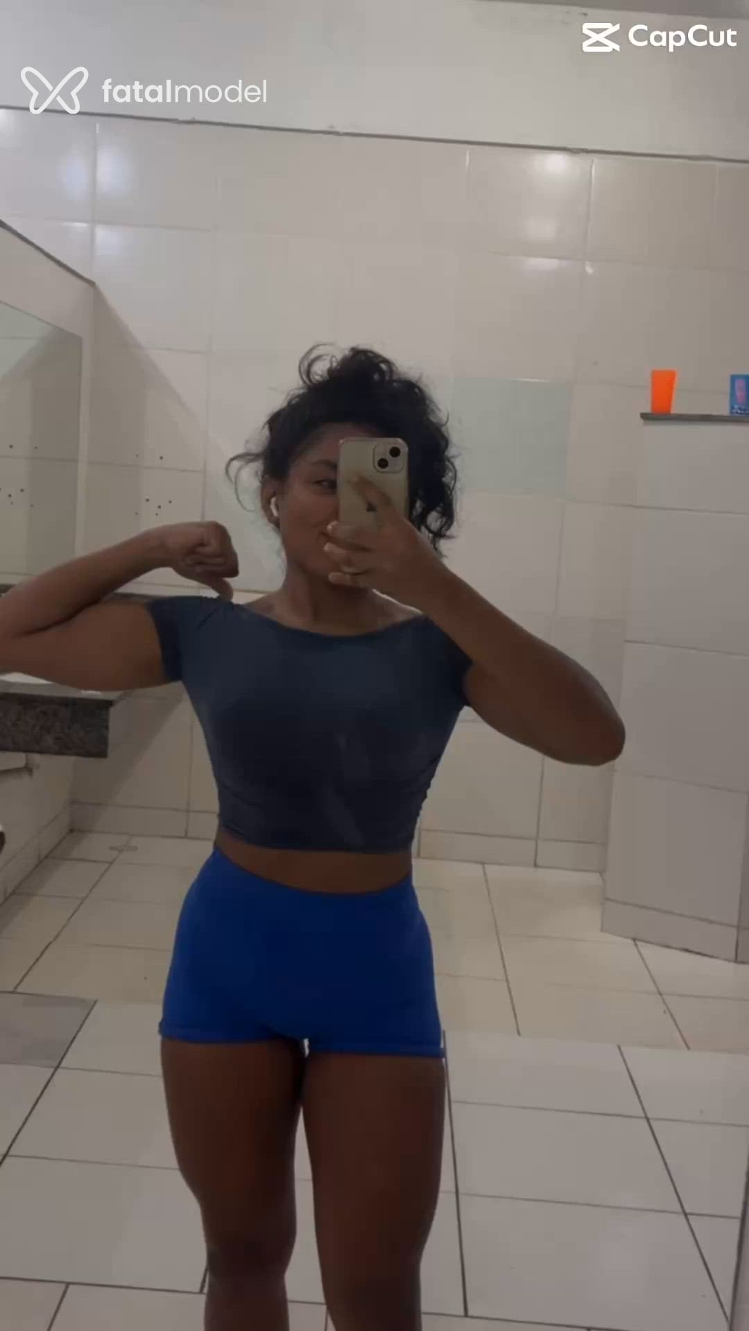 Acompanhante mulher morena (o) de olhos mel em Rio de Janeiro Acompanhante mulher morena (o) de olhos mel em Rio de Janeiro - Angel
