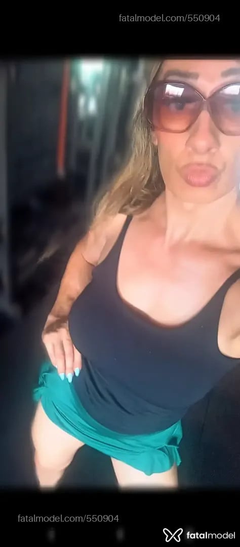 Acompanhante mulher trans loira (o) de olhos mel - Cibele rondy