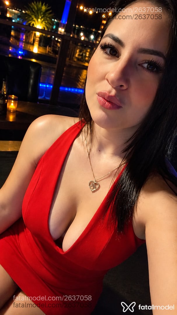Acompanhante mulher morena (o) de olhos castanhos - Bruna Raffaella