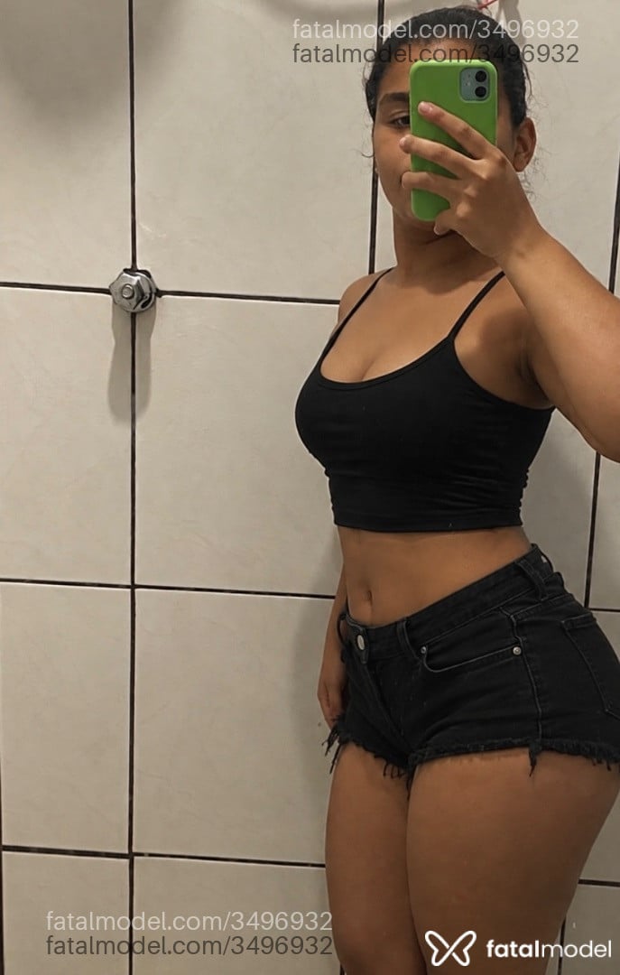 Acompanhante mulher morena (o) de olhos mel - Amanda
