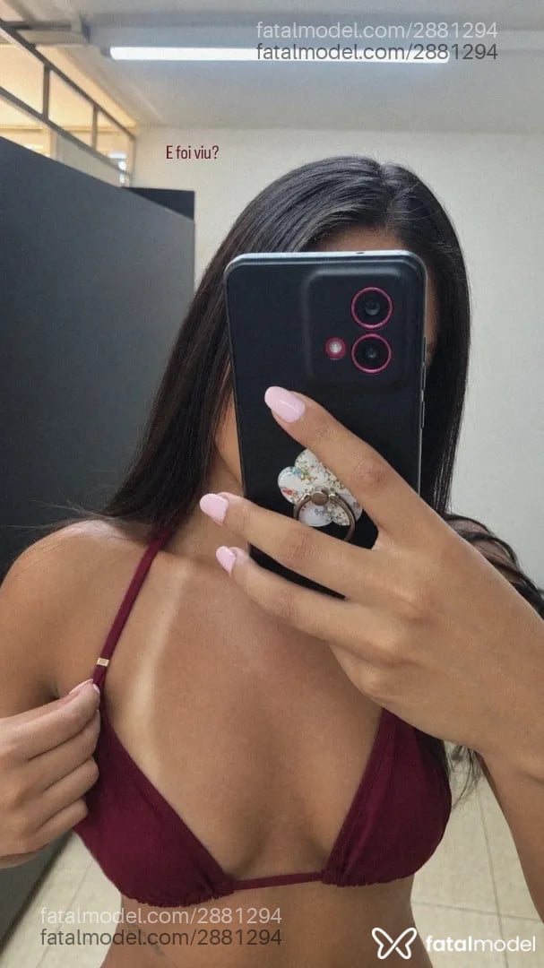 Acompanhante mulher morena (o) de olhos castanhos - Gabriela