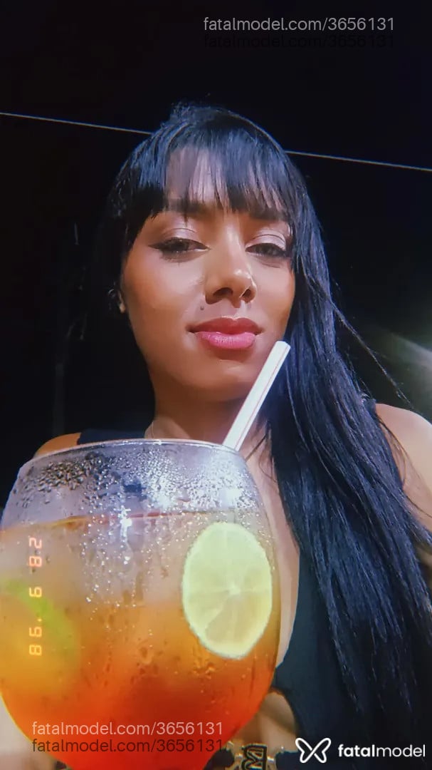 Acompanhante mulher morena (o) de olhos castanhos - Brendaíndia