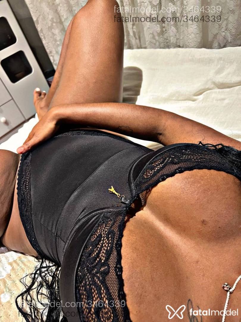 Acompanhante mulher morena (o) de olhos mel - Alexia