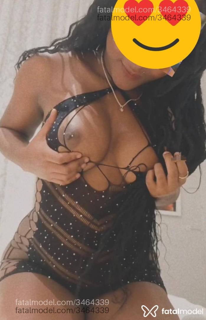 Acompanhante mulher com cabelo castanho de olhos castanhos - Alexia