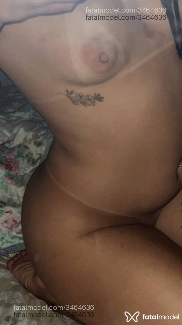 Acompanhante mulher morena (o) de olhos castanhos - Geovanna