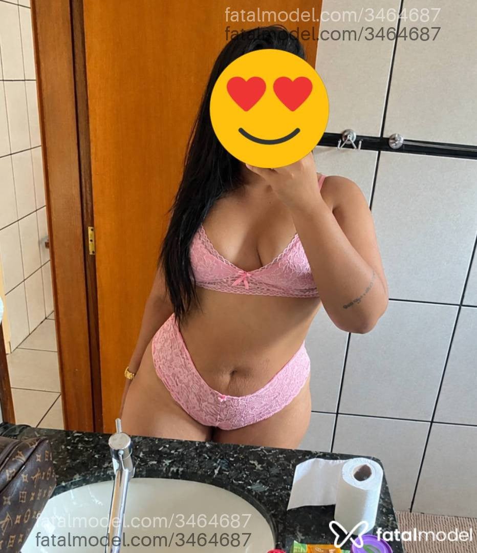 Acompanhante mulher morena (o) de olhos pretos - Mariana