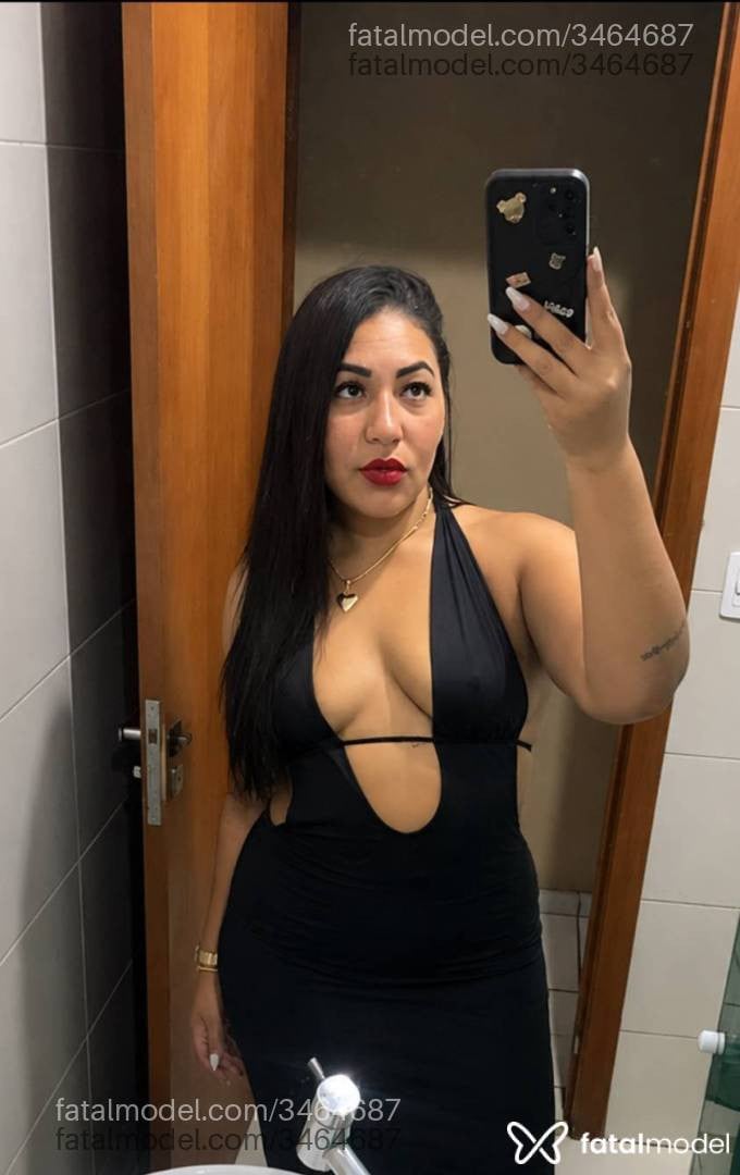 Acompanhante mulher morena (o) de olhos pretos - Mariana