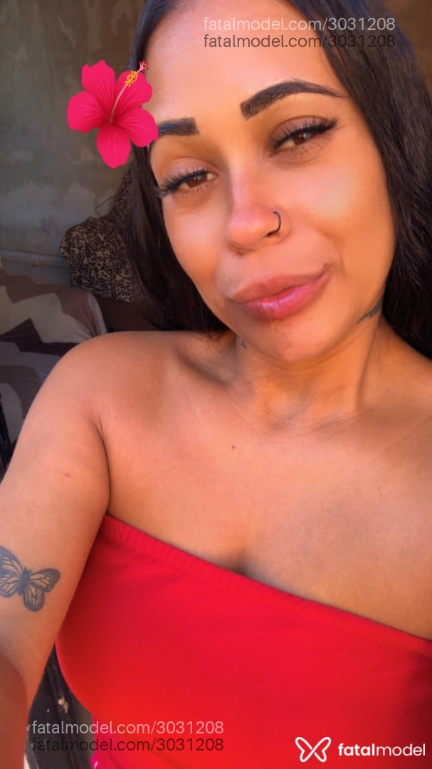 Acompanhante mulher morena (o) de olhos castanhos - Pérola Silva