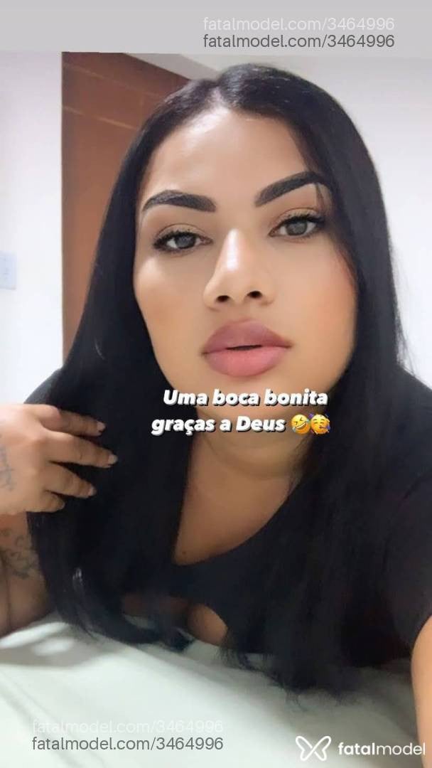 Acompanhante mulher morena (o) de olhos pretos - Renata Costa