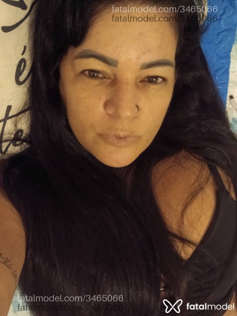 Acompanhante mulher com cabelo castanho de olhos castanhos - Patrícia