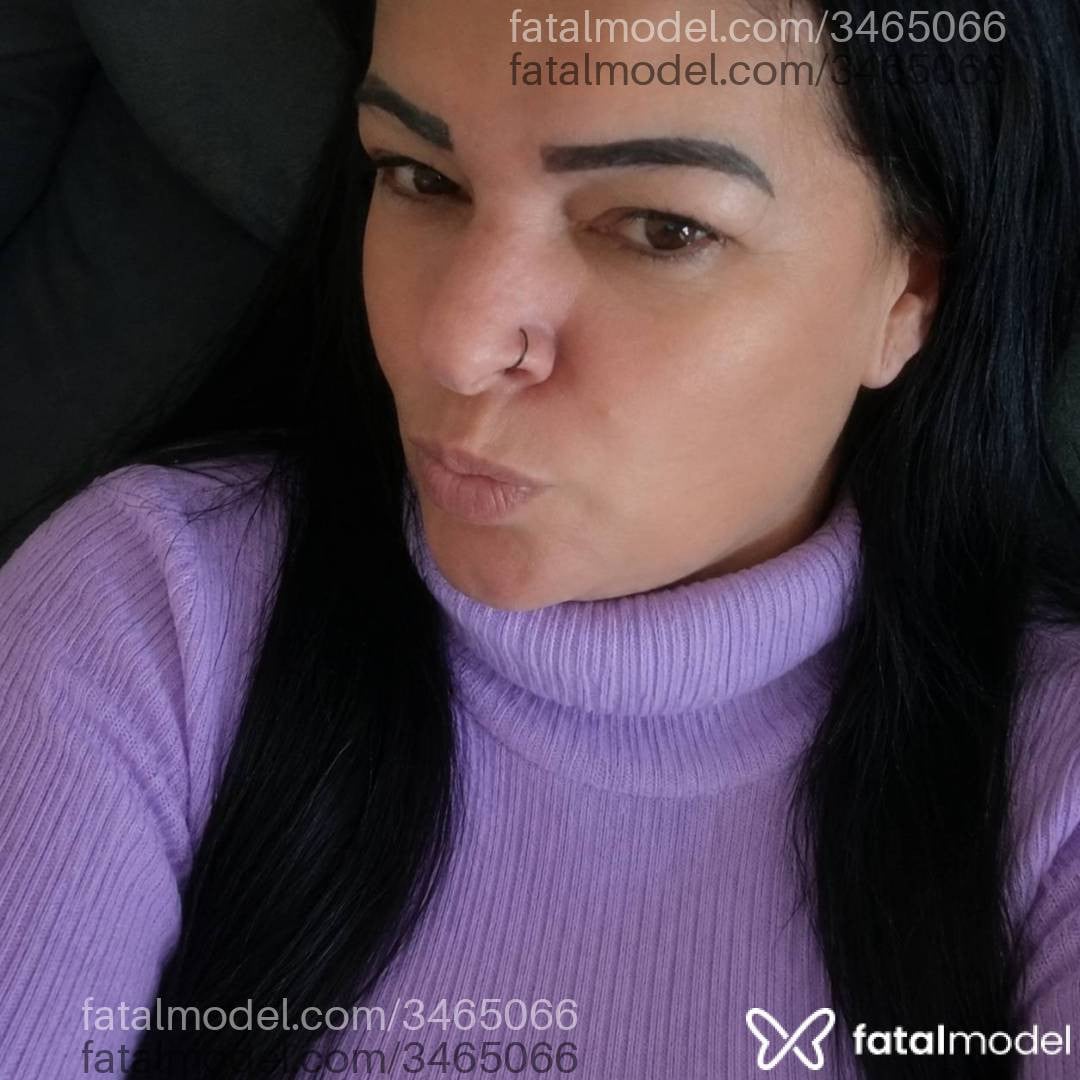 Acompanhante mulher com cabelo castanho de olhos castanhos - Patrícia
