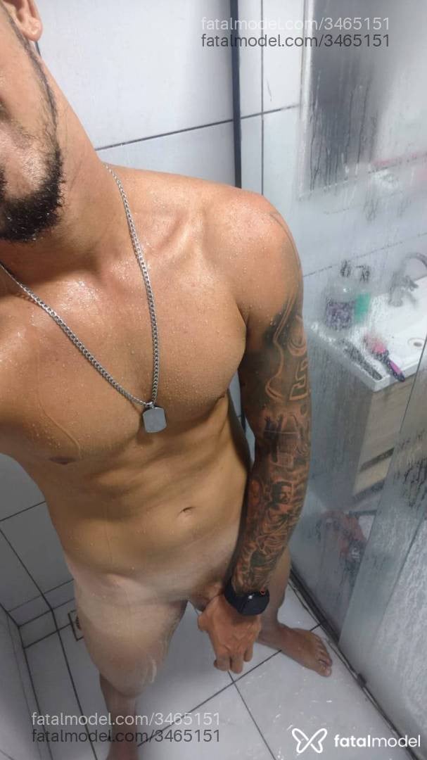 Acompanhante homem morena (o) de olhos castanhos - Carlos