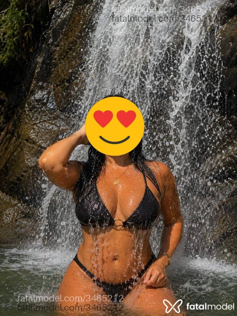Acompanhante mulher com cabelo castanho de olhos castanhos - Mayah Mattarazzo