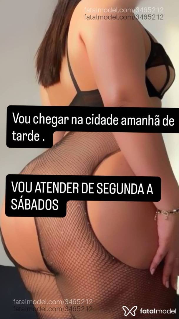Acompanhante mulher com cabelo castanho de olhos castanhos - Virgínia Ferrari