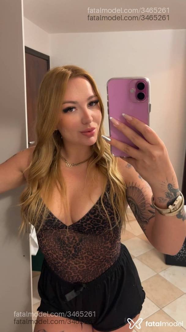Acompanhante mulher loira (o) de olhos verdes - Bruna
