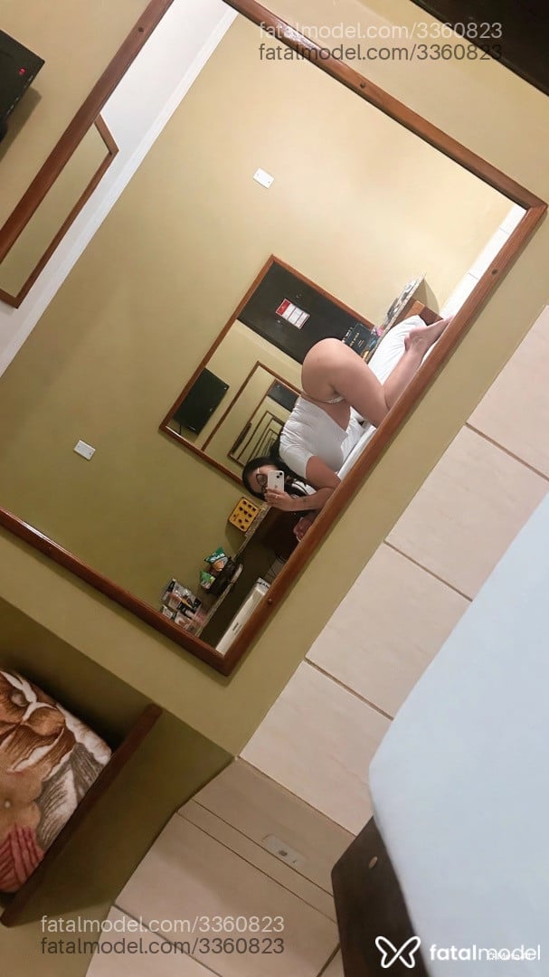 Acompanhante mulher com cabelo castanho de olhos castanhos - Fernanda