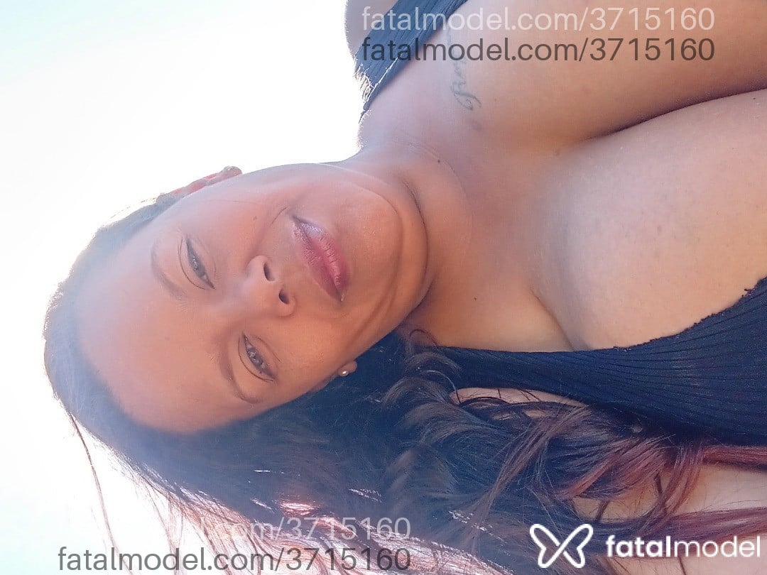 Acompanhante mulher ruiva (o) de olhos mel - Daniela