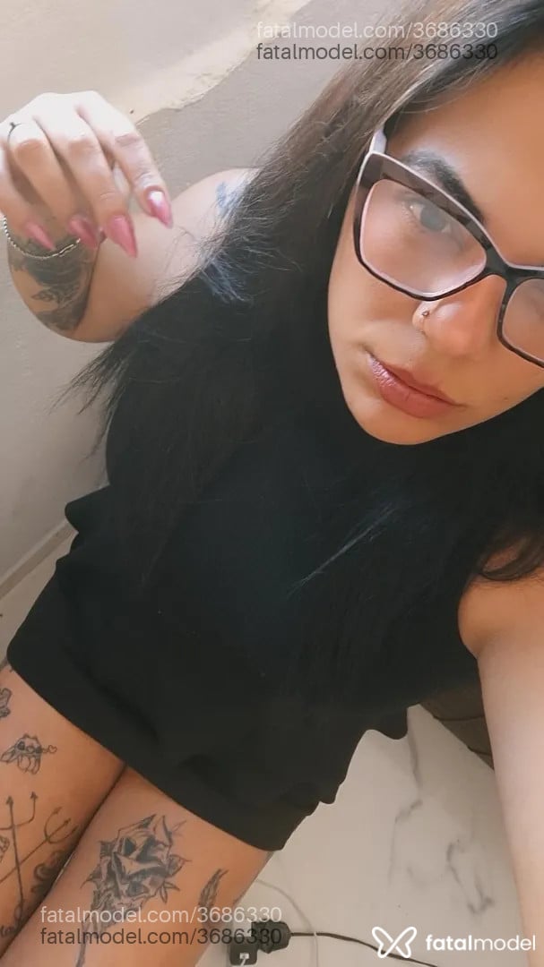 Acompanhante mulher morena (o) de olhos castanhos - Aninha