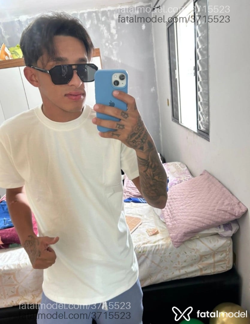 Acompanhante homem com cabelo castanho de olhos castanhos - Lukas