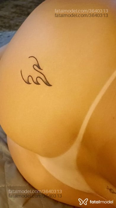 Acompanhante mulher com cabelo castanho de olhos castanhos - Paola