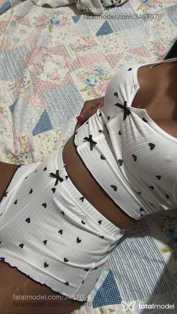 Acompanhante mulher trans morena (o) de olhos mel - Melissa