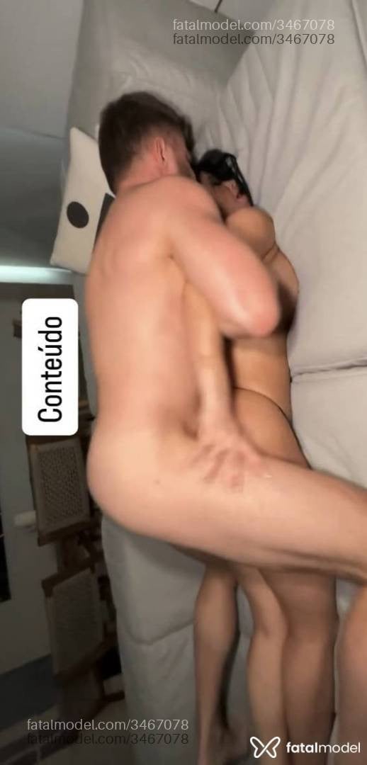 Acompanhante mulher trans morena (o) de olhos mel - Melissa