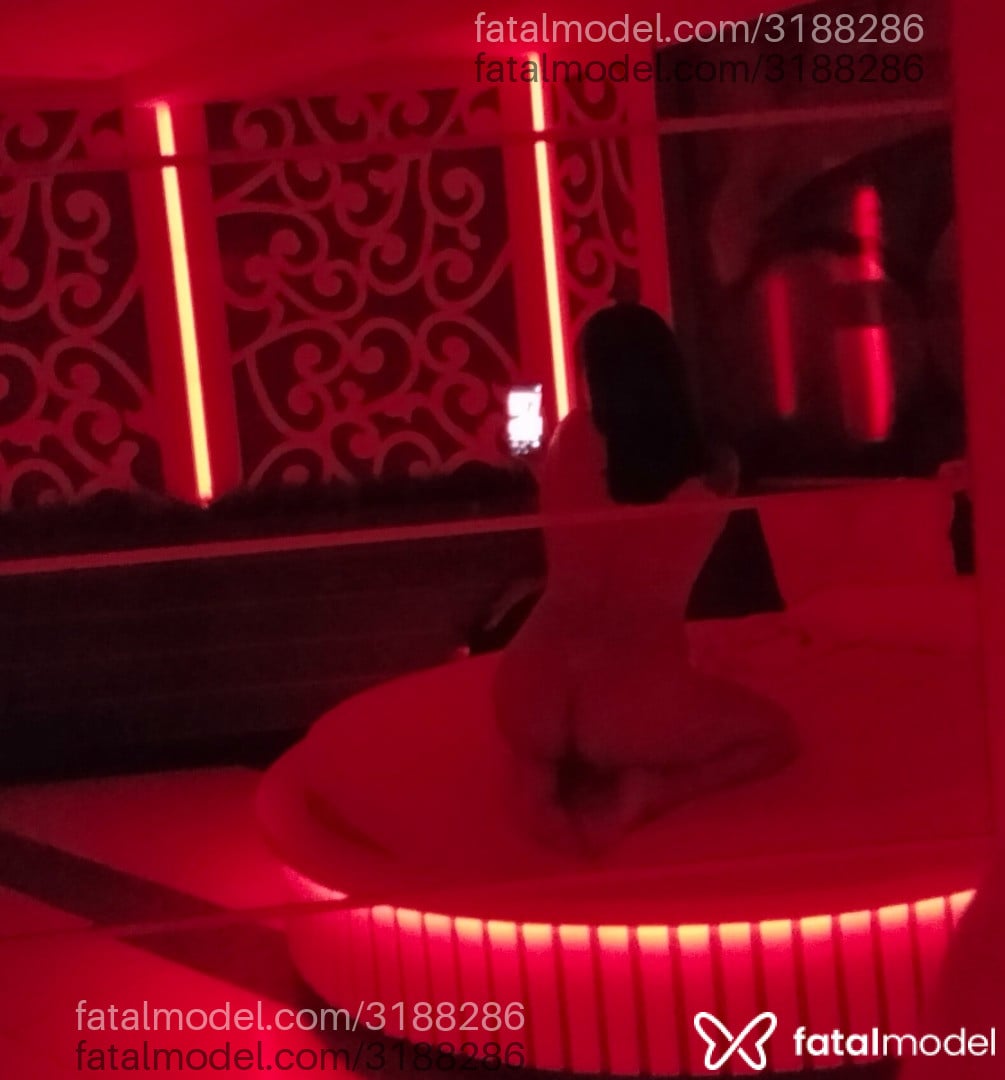 Acompanhante mulher morena (o) de olhos castanhos - Jhulia