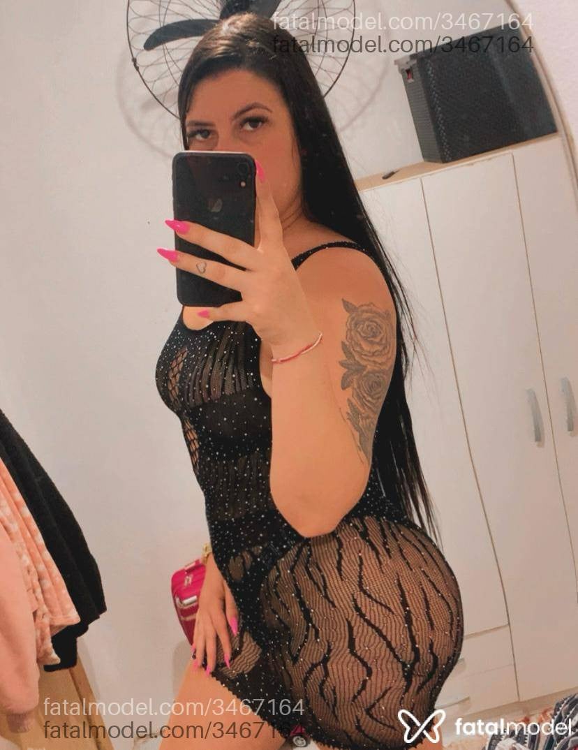 Acompanhante mulher morena (o) de olhos castanhos - Larissa