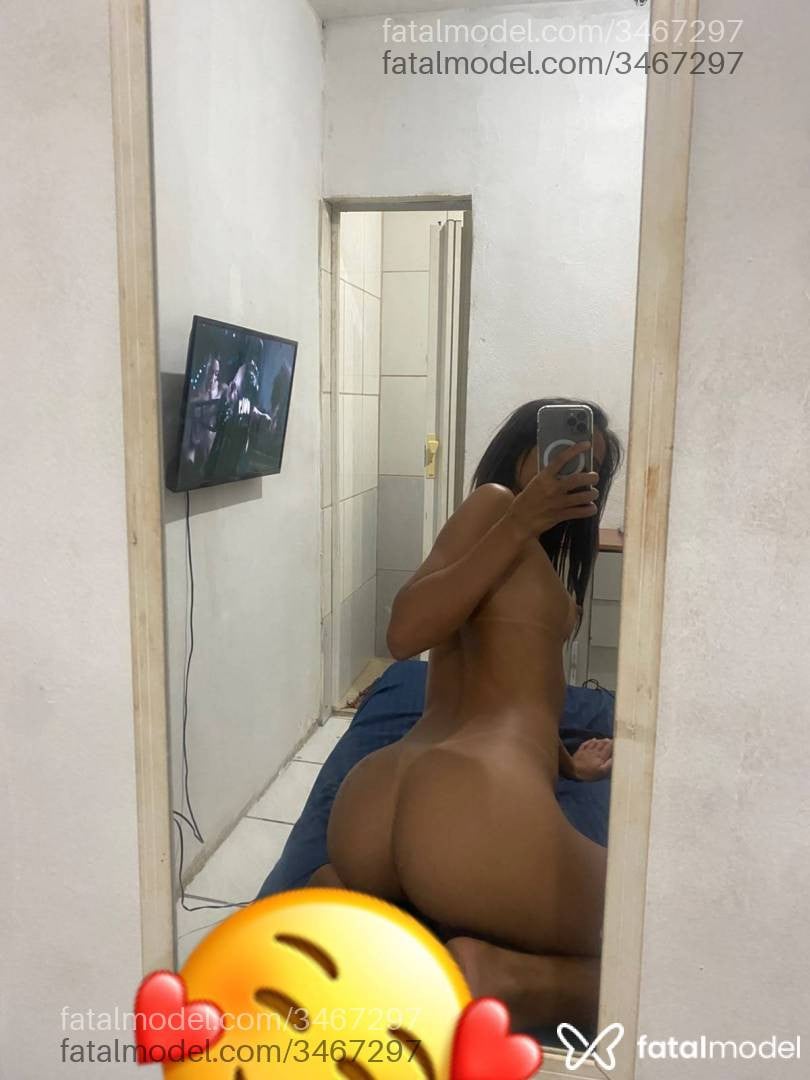Acompanhante mulher com cabelo castanho de olhos castanhos - Alanna