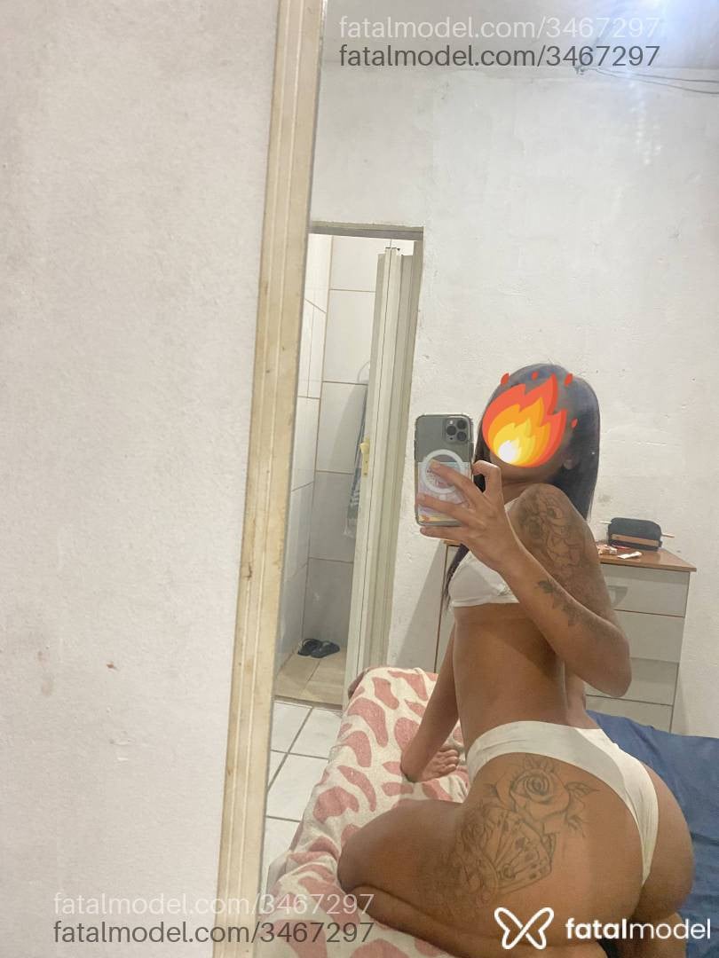 Acompanhante mulher com cabelo castanho de olhos castanhos - Alanna