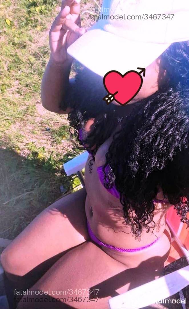 Acompanhante mulher morena (o) de olhos pretos - Beatriz Silva