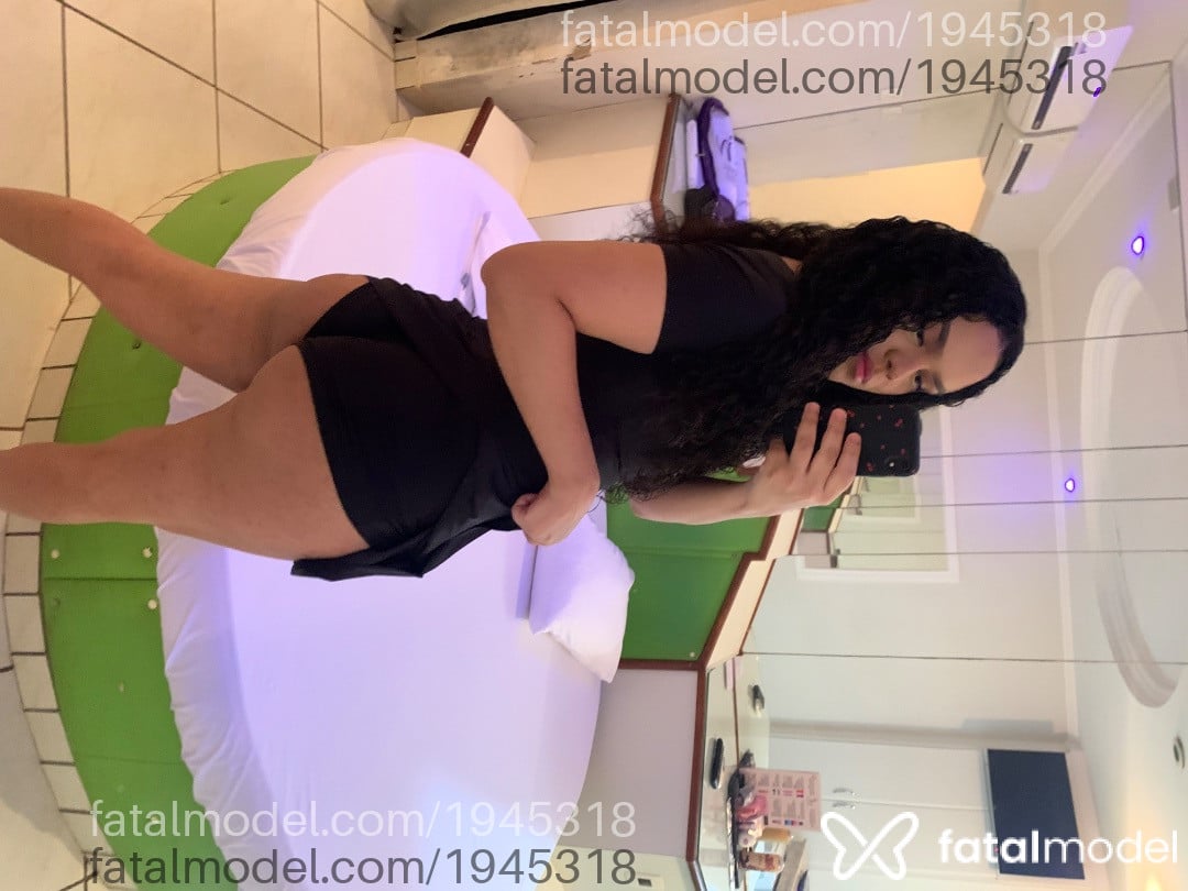 Acompanhante mulher trans morena (o) de olhos castanhos - Amanda