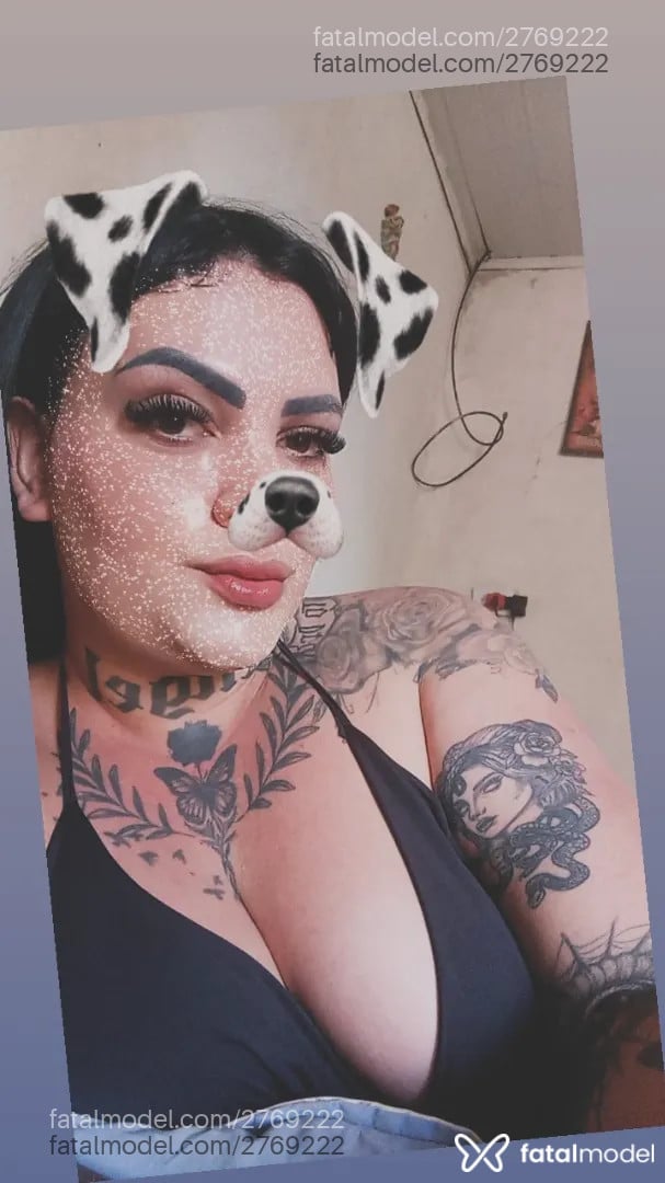 Acompanhante mulher trans morena (o) de olhos castanhos - Thabata Perez