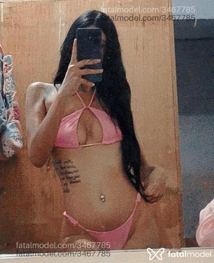 Acompanhante mulher morena (o) de olhos castanhos - Danny Santos Acompanhante mulher morena (o) de olhos castanhos - Danny Santos