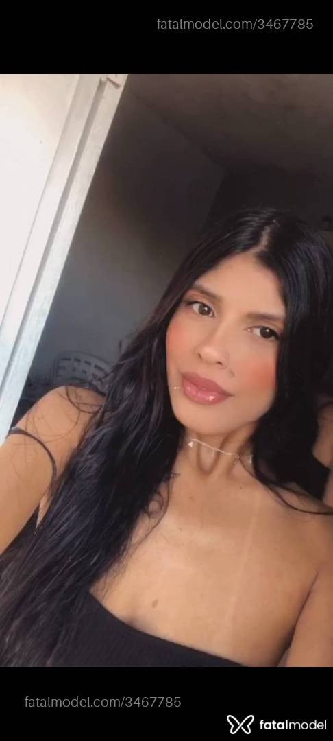 Acompanhante mulher morena (o) de olhos castanhos - Danny Santos Acompanhante mulher morena (o) de olhos castanhos - Danny Santos