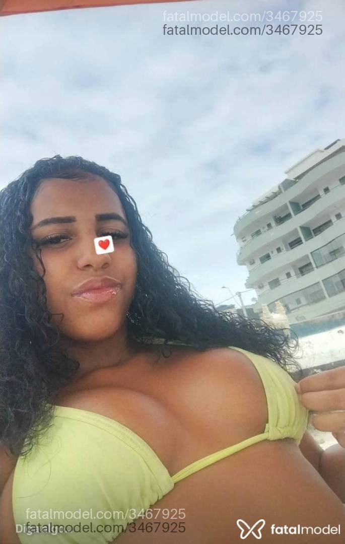 Acompanhante mulher morena (o) de olhos castanhos - Poliana
