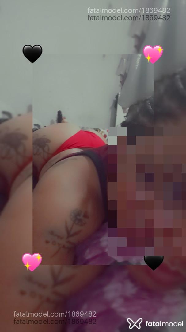 Acompanhante mulher morena (o) de olhos pretos - Estrela